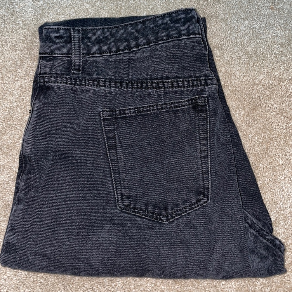 Fashion Nova high rise mom jeans